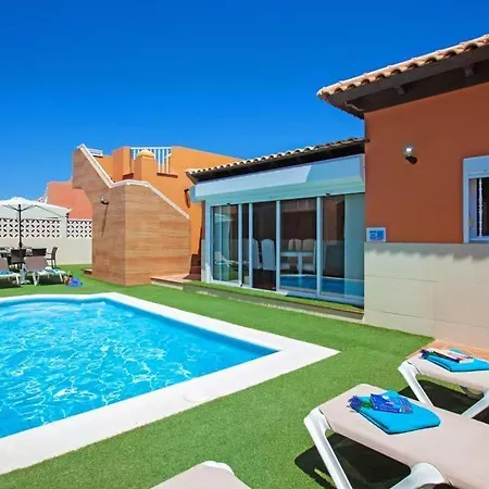 Sleeps 6 With Pool Air Con And Wifi Villa